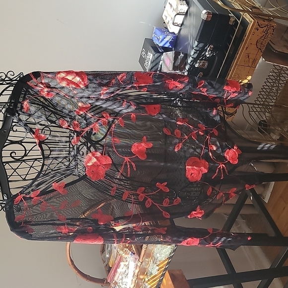 Women's Black Mesh Red Rose Floral Embroidered Bodysuit Size XL - Picture 1 of 4